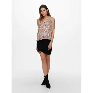 T-shirt för kvinnor Only onldia life plisse singlet wovens image-2