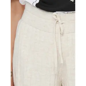 Women's shorts Only onltessa image-6