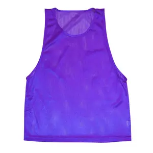 Simple openwork chasuble