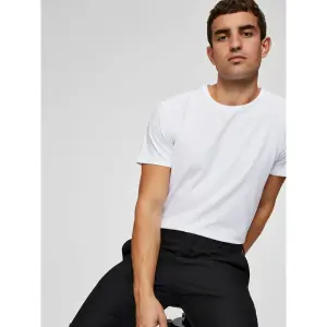 T-shirt Selected manches courtes Col rond Newpima image-5