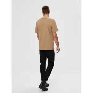 T-shirt Selected manches courtes Col rond Relaxcolman 200 image-4