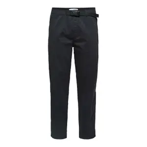 16082507-3765215-pantalon-slim-tapered-selected-garten-black