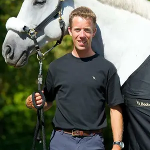 T-shirt Back on Track image-4