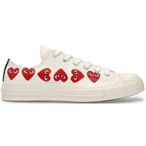 Zapatillas de deporte con estampado de corazones Converse x Comme des garçons image-0