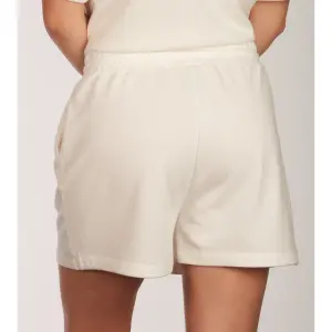 Short femme Pieces Chilli image-5
