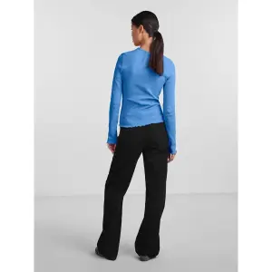T-shirt manches longues femme Pieces Omilla image-3