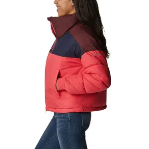 Jasje vrouw Columbia Pike Lake Cropped image-1