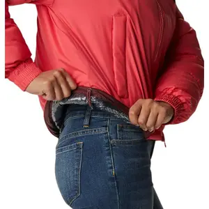 Jasje vrouw Columbia Pike Lake Cropped image-5