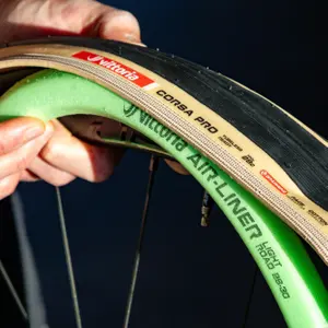 Insert Vittoria Airliner Light image-2