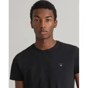 T-Shirt aus Baumwoll-Piqué Gant Fit image-3