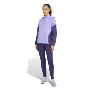 product/2/0/2025_09_adidas_jw4388_7_apparel_on_model_standard_outfit_view_white.jpg