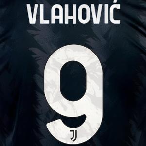 marking-005028-beflockung-away-juventus-turin-serie-a-vlahovic-9-2022-23-weiss-schwarz