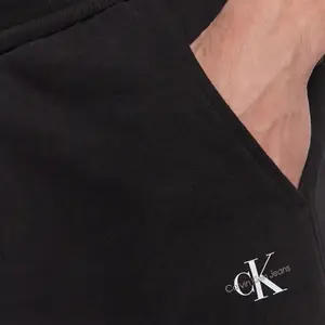 Corto de algodón esencial Calvin Klein image-3