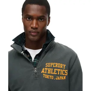 Camisola com fecho de correr de 1/4 Superdry Track & Field Graphic image-3
