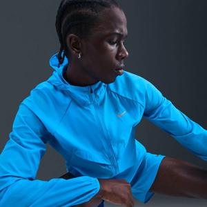 Chaqueta Nike Stride image-2