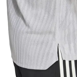 product/2/0/2025_adidas_jm5701_6_apparel_on_model_detail_view_2_white.jpg