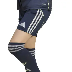 Real Madrid Kids' Outdoor Shorts 2025/26 image-5