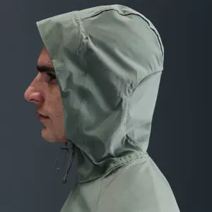 Impermeabile Nike Impossibly Light Windrunner image-3