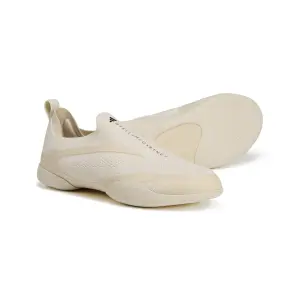 Zapatos de Taekwondo adidas By Stella McCartney image-1