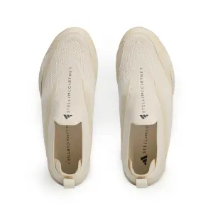 Zapatos de Taekwondo adidas By Stella McCartney image-3