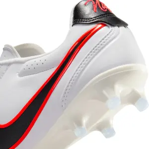 Football boots Nike Tiempo Ligera Pro FG | Foot-Store display picture 1