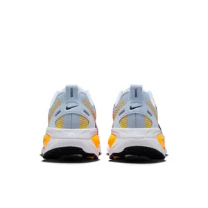 Running shoes Nike Vomero 18 image-3