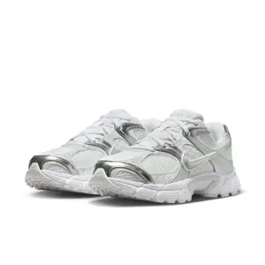 Sapatilhas de mulheres Nike V5 RNR image-2