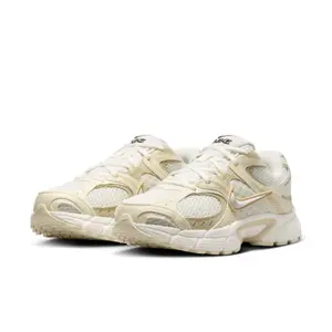 Sapatilhas de mulheres Nike V5 RNR SE image-2