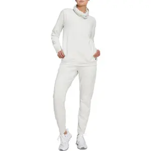 Sudadera de mujer Asics Thermopolis Travel image-0