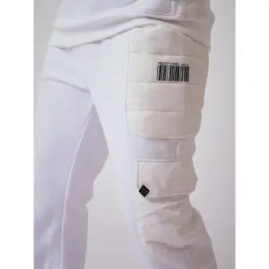 Pantalón de chándal con detalles acolchados Project X Paris image-4