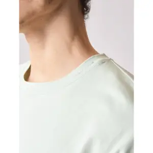 Locker sitzendes T-Shirt mit irisierendem Logo Project X Paris image-4