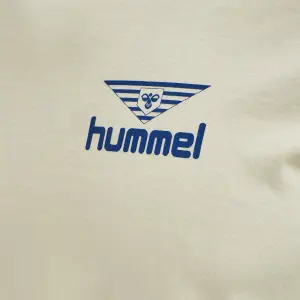 Camiseta Hummel hmlhive image-4