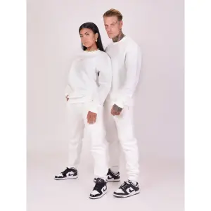 Pantalón de chándal con logotipo en relieve Project X Paris image-5