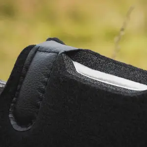 Tæpper Back on Track western image-5