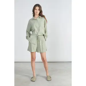 Classic Collar Textured Fabric Women's Shirt 24 Colours image-3