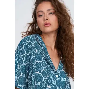 Women's Short Sleeve Printed Shirt 24 Colours image-3