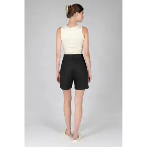 Short med en knapp kvinna 24 Colours image-3