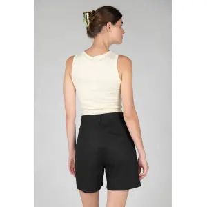 Short med en knapp kvinna 24 Colours image-2