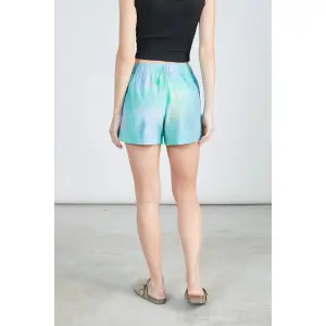 Short femme 24 Colours image-3