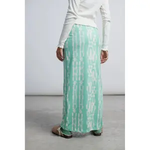 Saia corte A feminina 24 Colours image-3