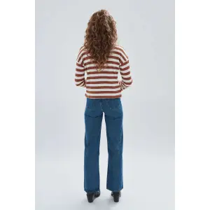 Wide/Baggy Fit Women's Jeans 24 Colours image-1