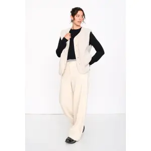 Women's Sleeveless Teddy Fleece 24 Colours image-1