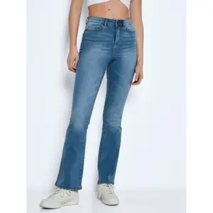 Jeans femme Noisy May nmsallie image-3