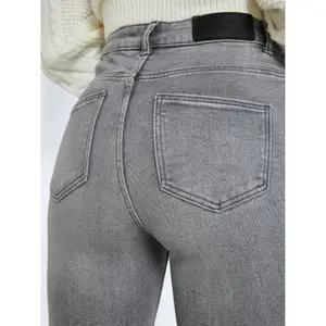Damenjeans Noisy May Nmcallie Vi193Mg Noos image-6