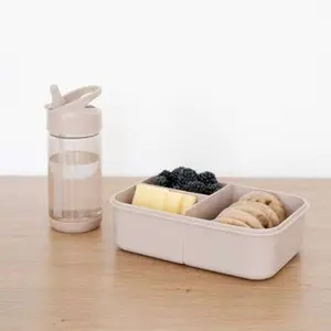 Botella reciclada 3 Sprouts image-1