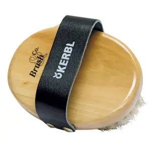 Brosse douce poils de chèvre Kerbl Brush&Co image-1