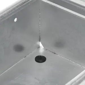 Rechteckiger verzinkter Futtertrog mit Stopfen Kerbl image-4