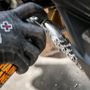 Biodegradable chain cleaner Muc-Off image-3