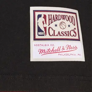  Mitchell & NessT - s h i r t   Chicago Bulls image-4