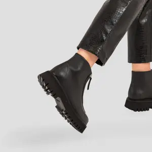 Bikerstiefeletten Frau Bronx Groov-y front zip image-5